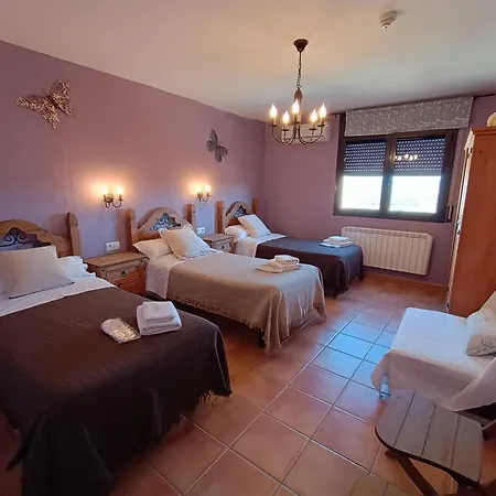 Cal Emilia 3*